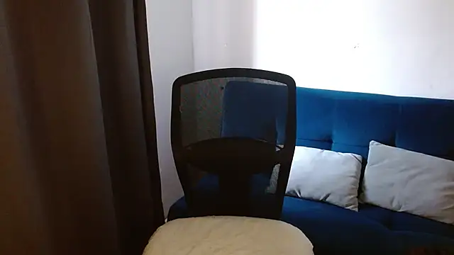 lispetite online show from 11.10.25