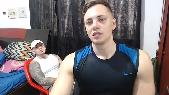 Snapshot of kike_energy chatting on 10.11.25 kike energy online show from 10.11.25