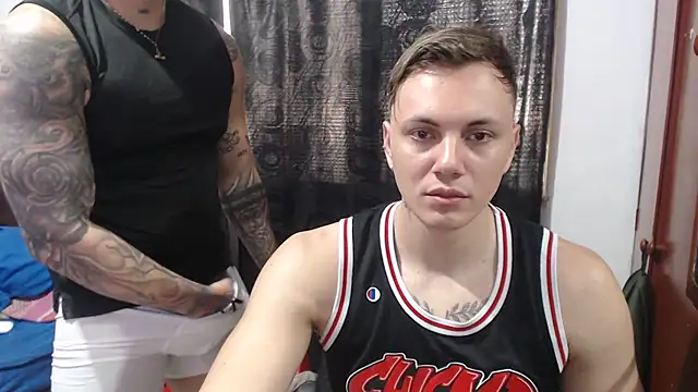 Snapshot of kike_energy chatting on 11.04.25 kike energy online show from 11.04.25