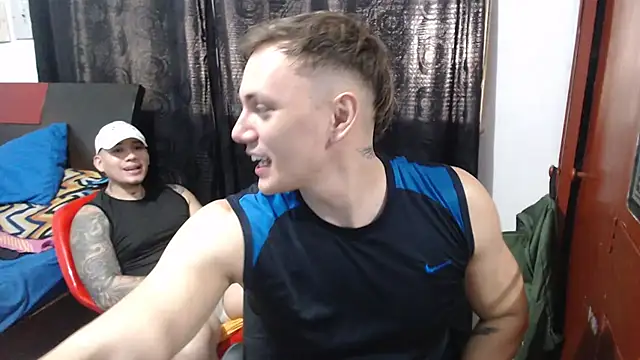 Snapshot of kike_energy chatting on 11.12.25 kike energy online show from 11.12.25