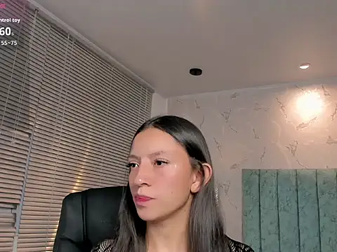 Snapshot of Mia_velmont chatting on 08.07.26 Mia velmont online show from 08.07.26