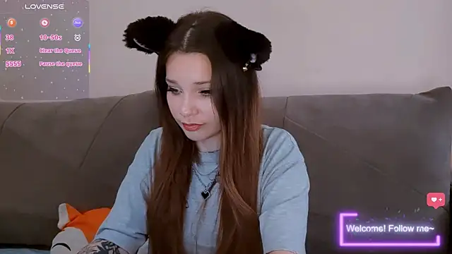Snapshot of kittenalissa chatting on 07.18.26 kittenalissa online show from 07.18.26