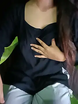 Snapshot of cute_ritu69 chatting on 07.31.26 cute ritu69 online show from 07.31.26