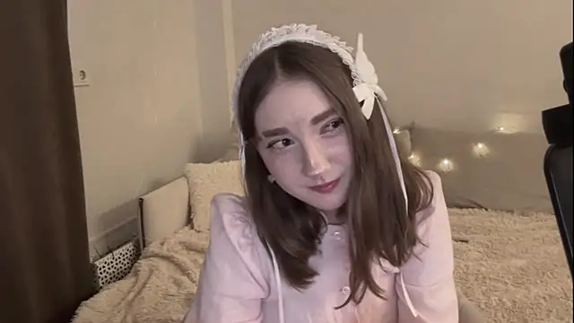 Snapshot of LolaPanzica chatting on 07.13.26 LolaPanzica online show from 07.13.26
