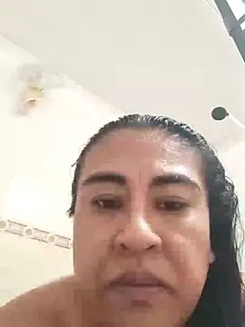 Snapshot of emilymoorre35 chatting on 07.19.26 emilymoorre35 online show from 07.19.26