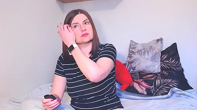 Snapshot of alisenties chatting on 03.21.25 alisenties online show from 03.21.25