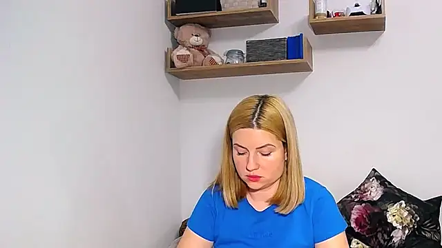 alisenties online show from 11.12.25