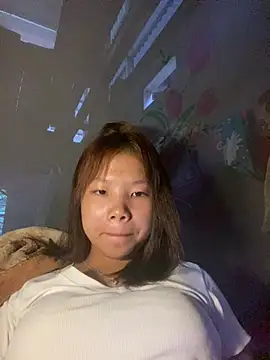 Snapshot of -Qincy- chatting on 07.14.26 -Qincy- online show from 07.14.26