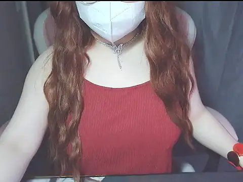 Snapshot of GinnyRosie chatting on 07.19.26 GinnyRosie online show from 07.19.26
