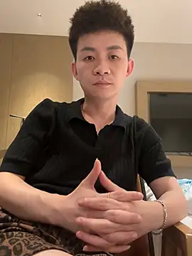 Snapshot of liqi_520 chatting on 07.14.26 liqi 520 online show from 07.14.26