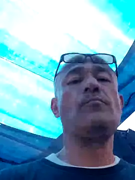 Snapshot of num-knotts chatting on 07.19.26 num-knotts online show from 07.19.26