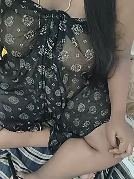 Snapshot of tamil_Anusri_couple chatting on 07.17.26 tamil Anusri couple online show from 07.17.26