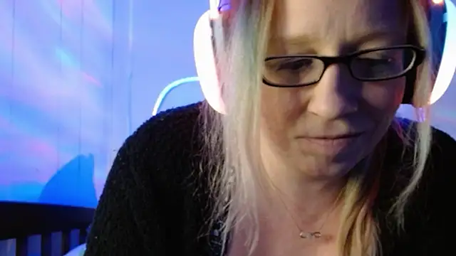 Snapshot of XxMs_StarzxX chatting on 01.16.25 XxMs StarzxX online show from 01.16.25