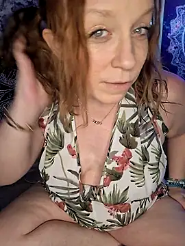 Snapshot of XxMs_StarzxX chatting on 10.10.25 XxMs StarzxX online show from 10.10.25