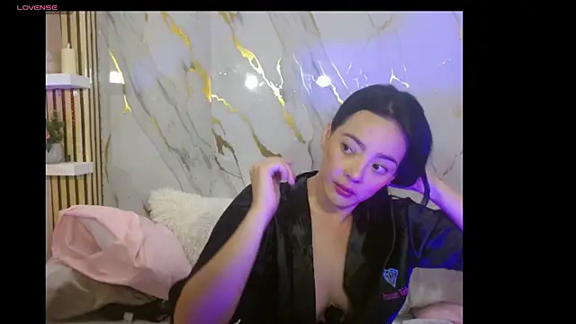 Snapshot of CHARMMYKITTY11 chatting on 07.19.26 CHARMMYKITTY11 online show from 07.19.26
