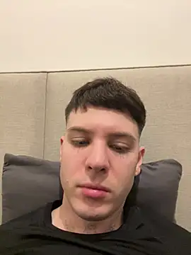 Snapshot of trystan_18 chatting on 07.18.26 trystan 18 online show from 07.18.26
