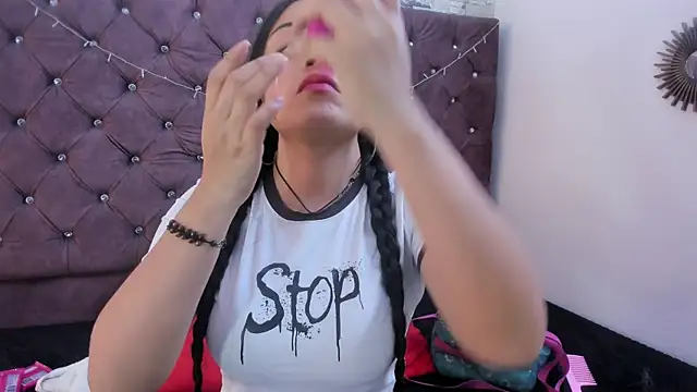 gabriela grace online show from 10.24.25