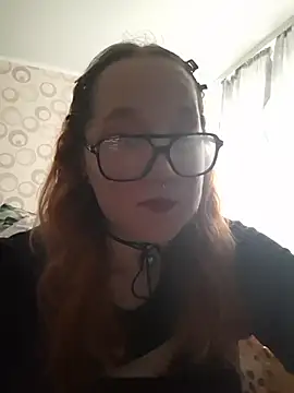 Snapshot of FionaDior chatting on 07.22.26 FionaDior online show from 07.22.26