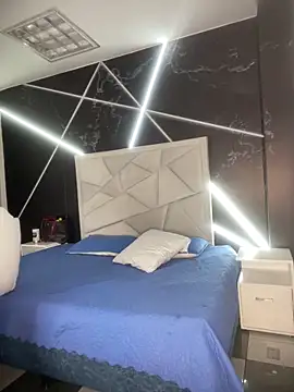 riri brunnete online show from 04.09.26