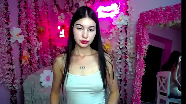 Lolli Bennet online show from 07.26.26