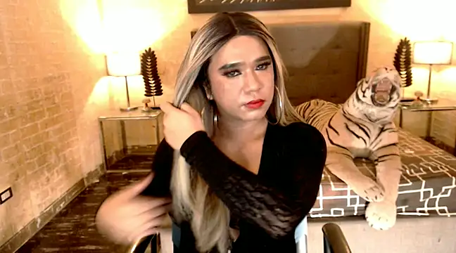 BigCumHuntersxx online show from 02.12.25