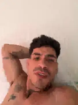 Snapshot of elpolloreyess chatting on 07.23.26 elpolloreyess online show from 07.23.26
