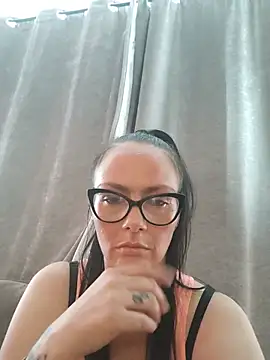 Snapshot of katpussy4 chatting on 07.24.26 katpussy4 online show from 07.24.26