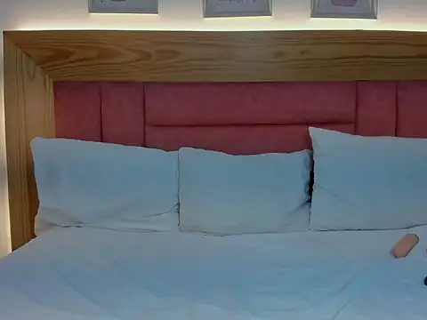 Kassandra-Miller online show from 08.02.26