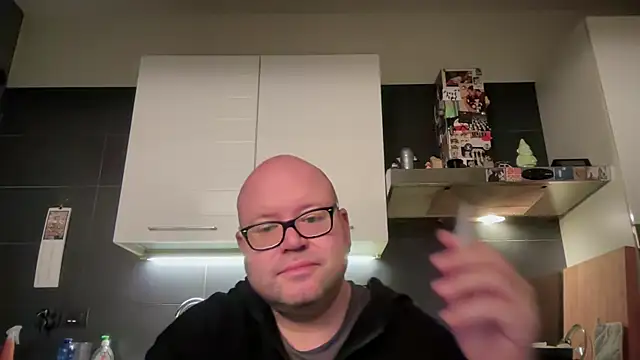 theitalianbear online show from 10.23.25