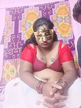 Snapshot of tamilselvicouple chatting on 07.30.26 tamilselvicouple online show from 07.30.26
