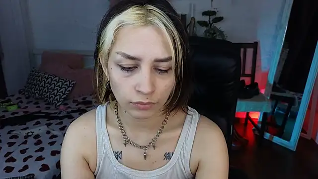 Snapshot of marsy_bliss chatting on 08.06.26 marsy bliss online show from 08.06.26