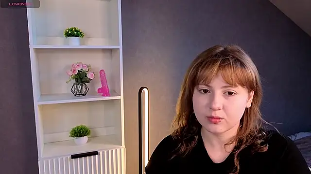 Snapshot of Yumi-Nevada chatting on 08.04.26 Yumi-Nevada online show from 08.04.26