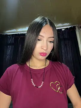 Snapshot of MilanaItze_ chatting on 07.31.26 MilanaItze online show from 07.31.26