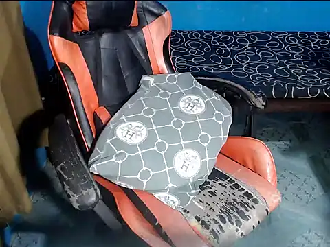 venustheg0ddess online show from 12.18.25