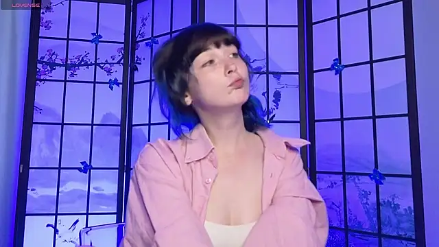 Snapshot of DriveThruAgatha chatting on 08.02.26 DriveThruAgatha online show from 08.02.26