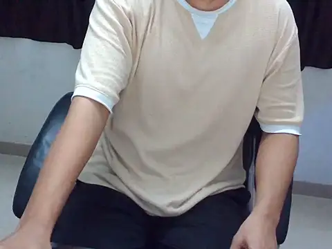Snapshot of yoursjohnnysins chatting on 08.01.26 yoursjohnnysins online show from 08.01.26