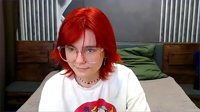 Snapshot of Avrora_Vance chatting on 08.05.26 Avrora Vance online show from 08.05.26