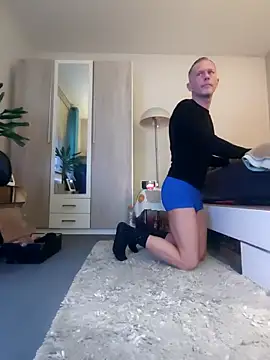 slaveboy2016xh online show from 01.17.25