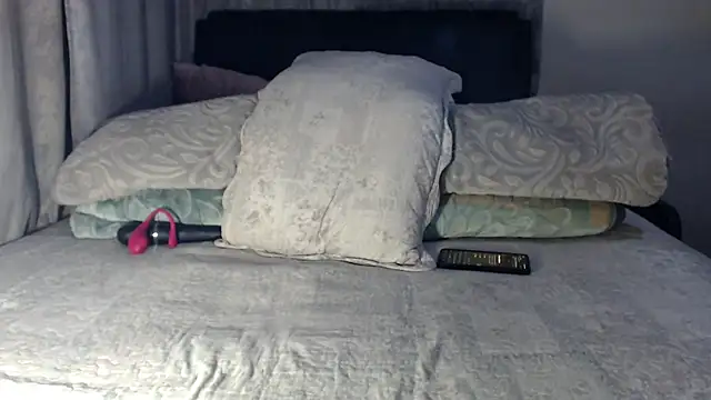 leanna23 online show from 12.31.24