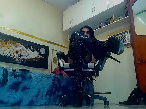 xxxSEXBOMBxxx online show from 03.10.26