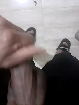 Snapshot of Demillvan chatting on 02.28.25 Demillvan online show from 02.28.25