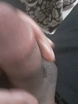 Snapshot of Demillvan chatting on 03.12.25 Demillvan online show from 03.12.25