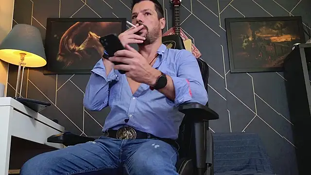 Snapshot of ChrisKox chatting on 11.01.25 ChrisKox online show from 11.01.25