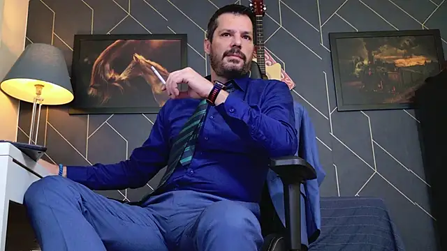 Snapshot of ChrisKox chatting on 11.07.25 ChrisKox online show from 11.07.25