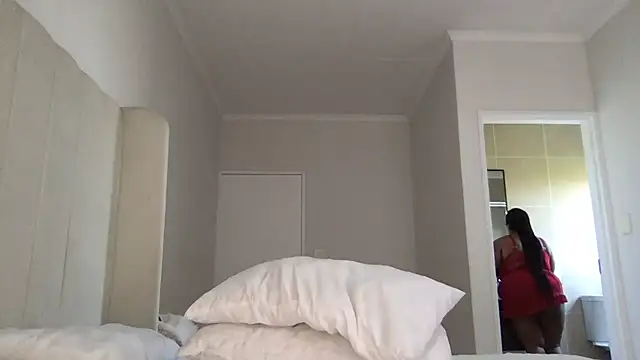 xBUSTY CANDYx online show from 10.10.25