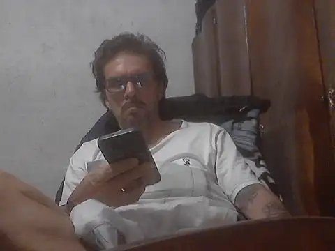 Snapshot of el_principe_hot chatting on 09.27.25 el principe hot online show from 09.27.25