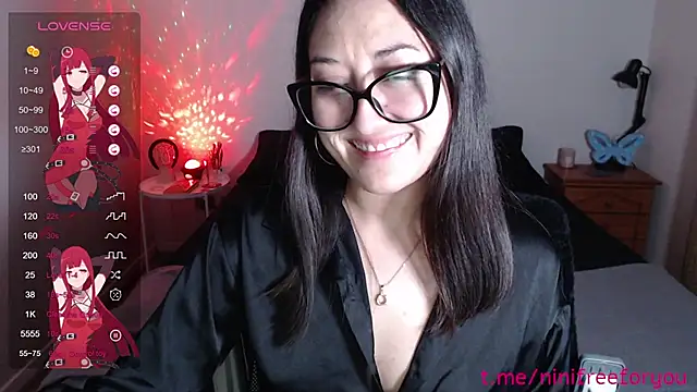 Ninimoon online show from 09.11.25