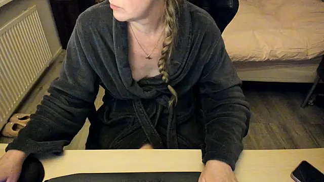 minoesje37 online show from 02.03.25