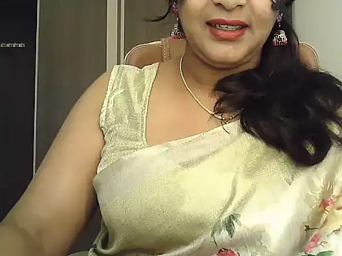 Snapshot of Spandana_Sweety chatting on 10.16.25 Spandana Sweety online show from 10.16.25