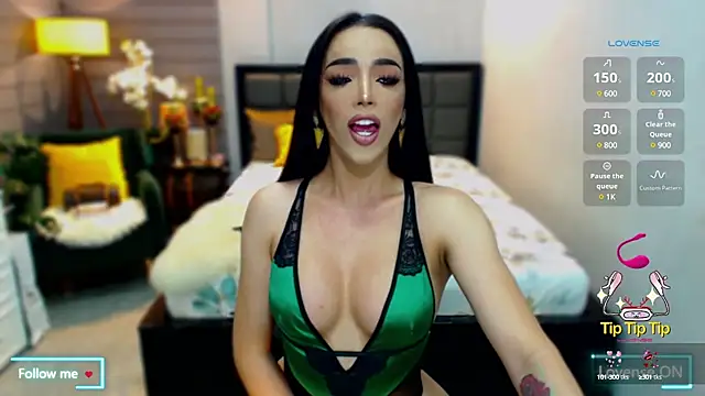 Snapshot of ThaliaSexGoddes chatting on 12.31.24 ThaliaSexGoddes online show from 12.31.24